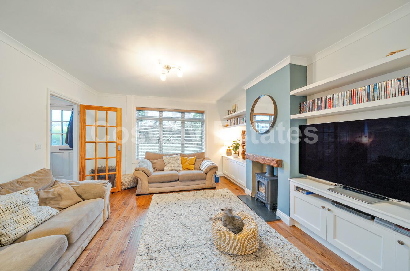 Woodcote Avenue, Mill Hill, NW7, London